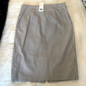 Never worn with tags banana republic, women's pencil skirt size 0